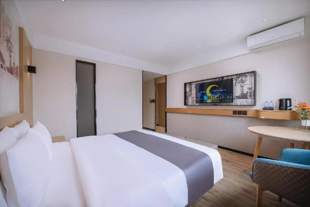 Bed in City Comfort Inn Nanning Yudong Jinxiang Metro Station