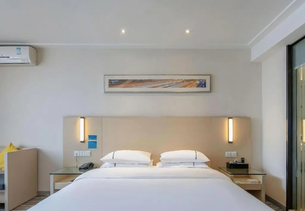 Bed in City Comfort Inn Yulin Jincheng Center Municipal Government