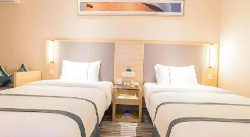 Bed in City Comfort Inn Shantou Daxue Road