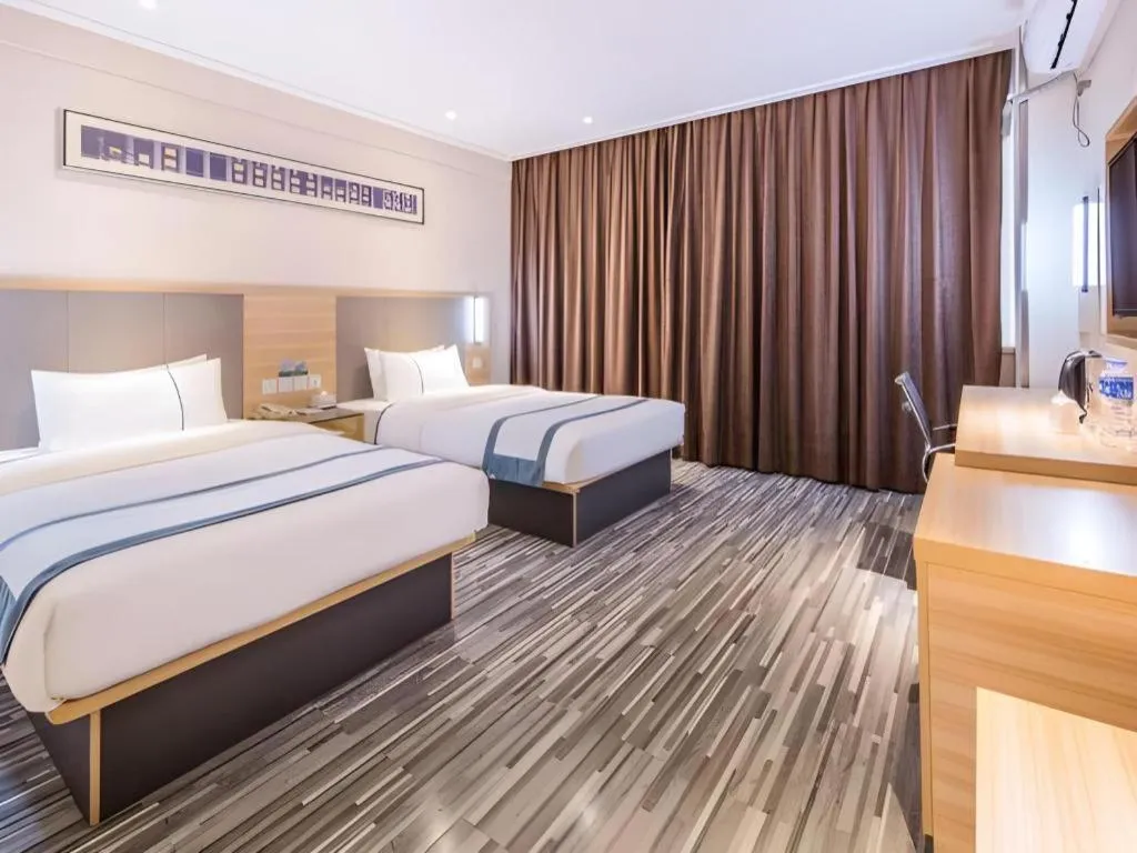Bed in City Comfort Inn Shantou Daxue Road