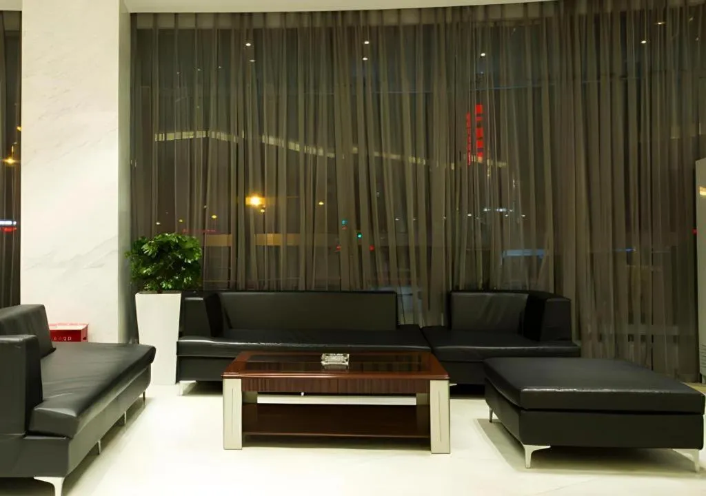 City Comfort Inn Huanggang Tuanfeng Passenger