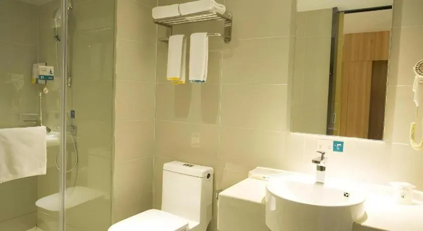 City Comfort Inn Huanggang Tuanfeng Passenger