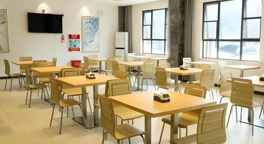 City Comfort Inn Huanggang Tuanfeng Passenger