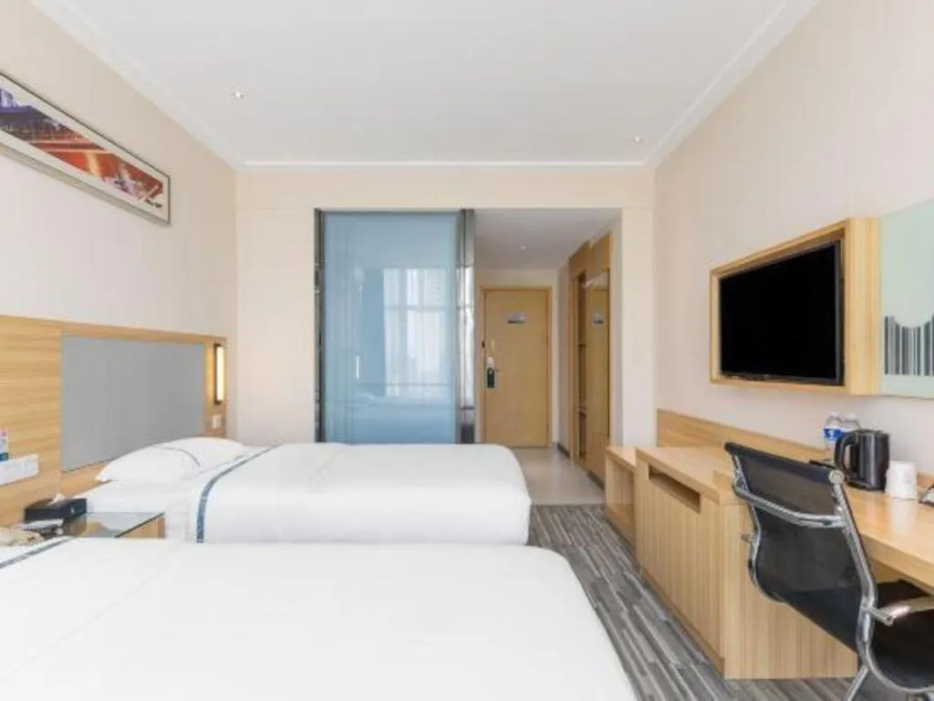 Bed in City Comfort Inn Guilin Quanzhou Zhongxin Square