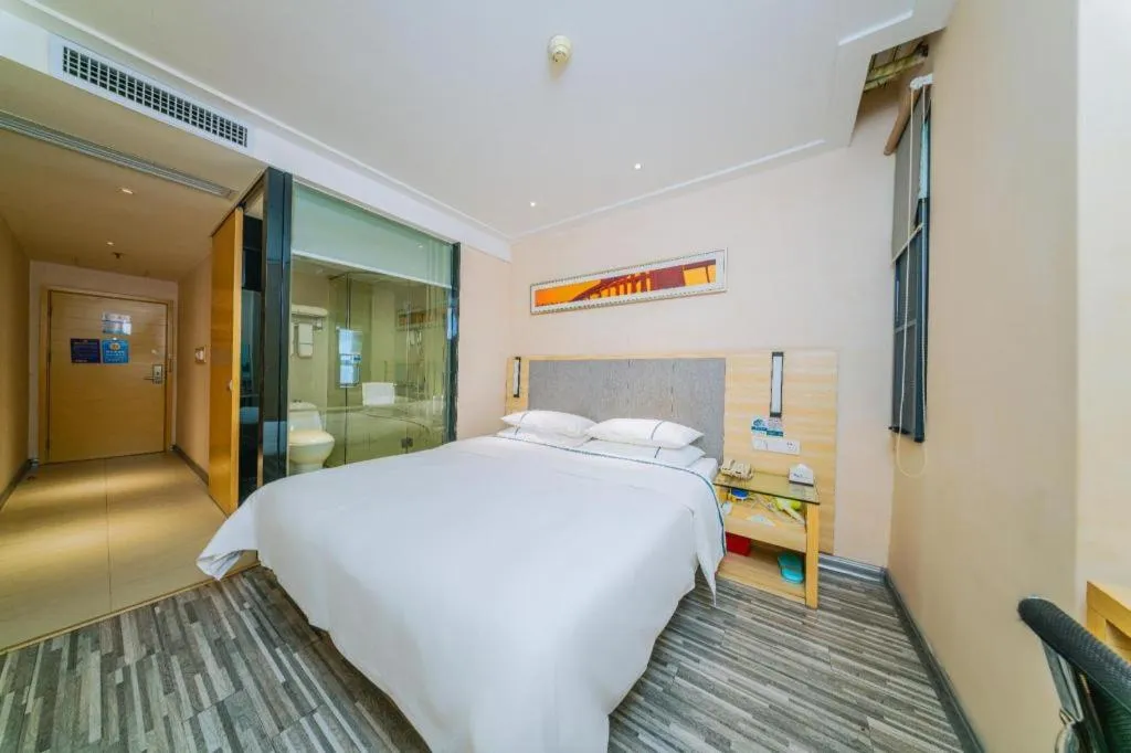 Bed in City Comfort Inn Guilin Quanzhou Zhongxin Square