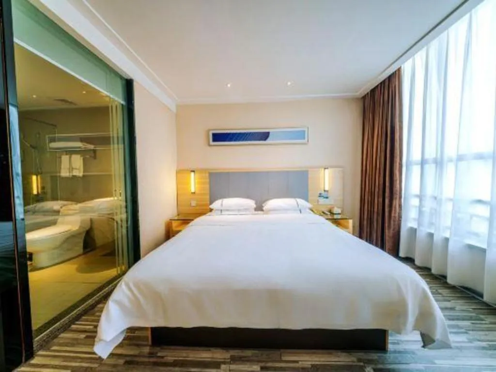 Bed in City Comfort Inn Guilin Quanzhou Zhongxin Square