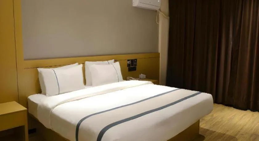 Bed in City Comfort Inn Yulin Yufu Road Industrial Products Market