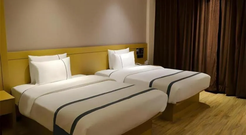 Bed in City Comfort Inn Yulin Yufu Road Industrial Products Market