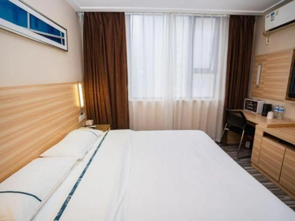 Bed in City Comfort Inn Chongqing Yuzhong District Daping Hospital