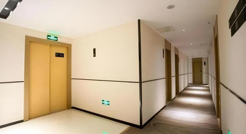 City Comfort Inn Beiliu Yongfeng Plaza Chengnan Bus Station