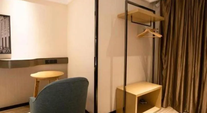 City Comfort Inn Beiliu Yongfeng Plaza Chengnan Bus Station