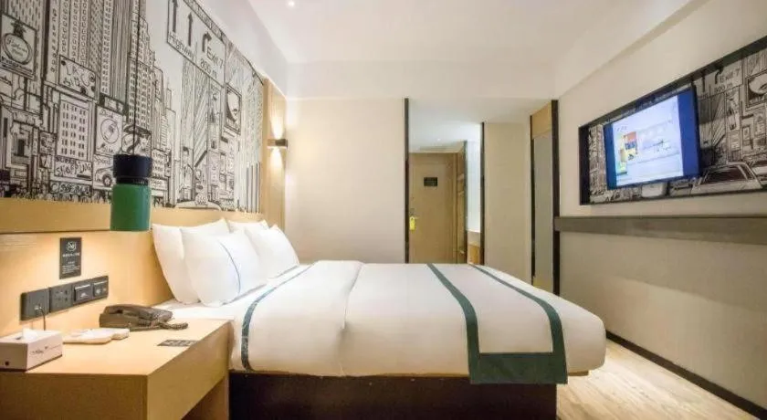 Bed in City Comfort Inn Beiliu Yongfeng Plaza Chengnan Bus Station