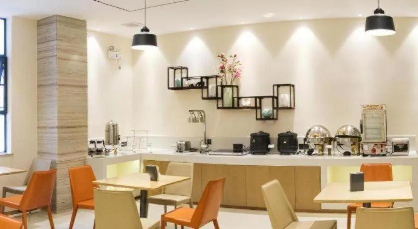 City Comfort Inn Beiliu Yongfeng Plaza Chengnan Bus Station