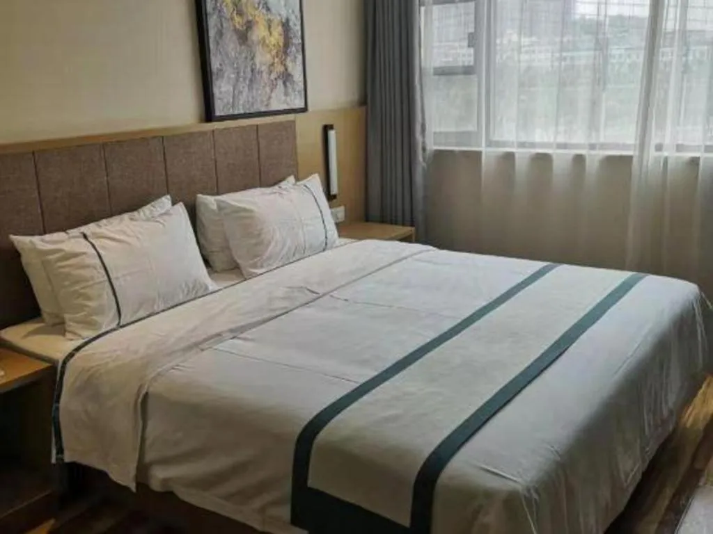 Bed in City Comfort Inn Tianmen Xincheng Walmart