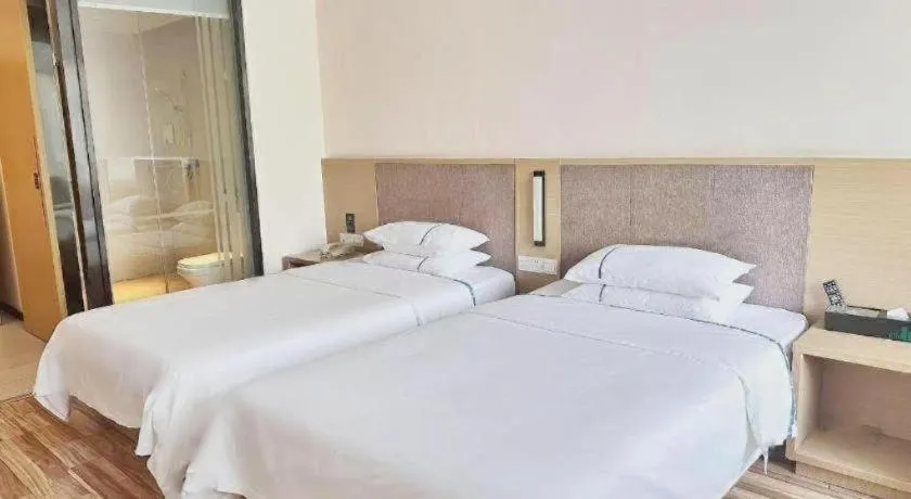 Bed in City Comfort Inn Tianmen Xincheng Walmart