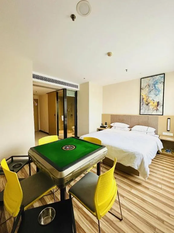 Bed in City Comfort Inn Tianmen Xincheng Walmart