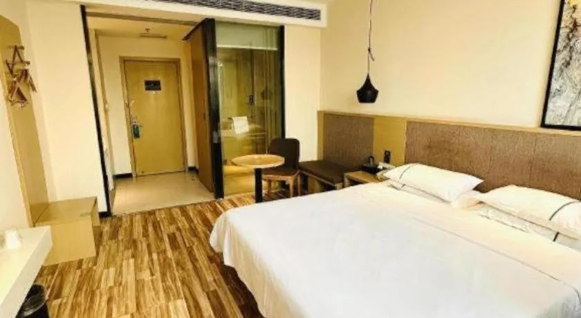 Bed in City Comfort Inn Tianmen Xincheng Walmart