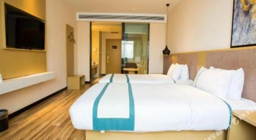 Bed in City Comfort Inn Tianmen Xincheng Walmart