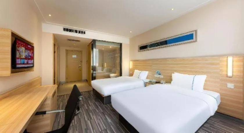 Bed in City Comfort Inn Jingmen Zhongjian Jinxiang Square