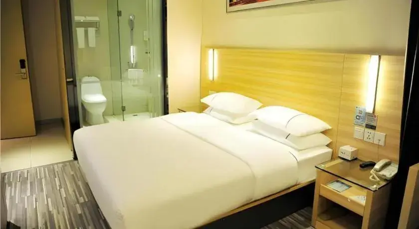 Bed in City Comfort Inn Jingmen Zhongjian Jinxiang Square Bed in City Comfort Inn Jingmen Zhongjian Jinxiang Square