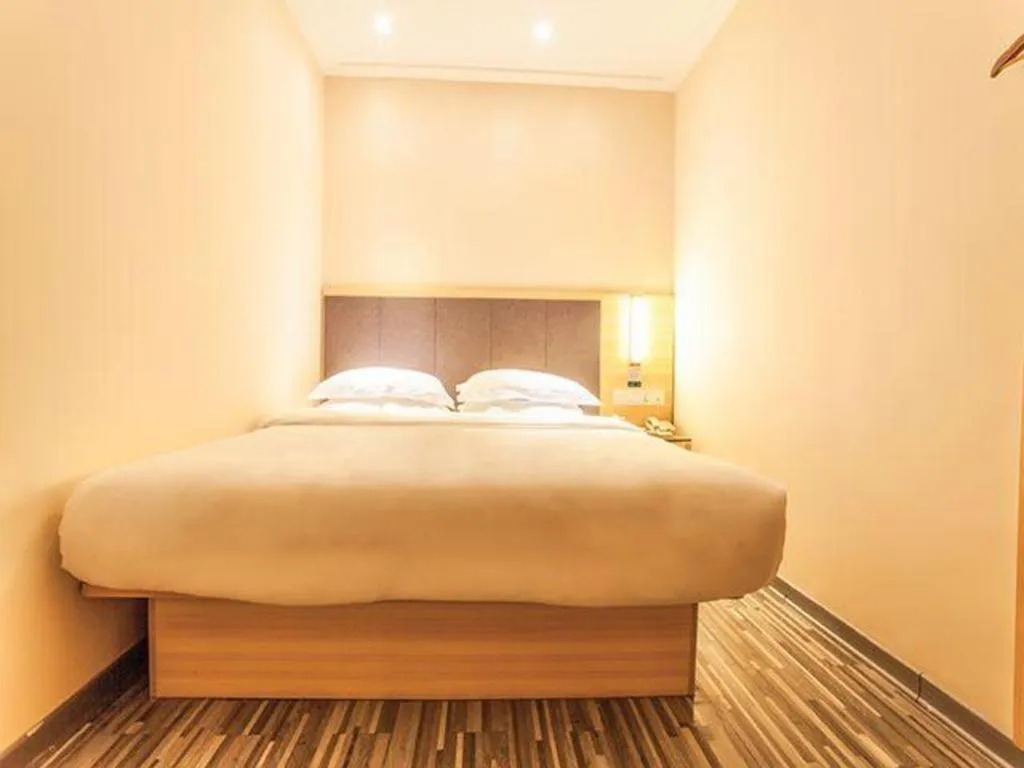 Bed in City Comfort Inn Liuzhou The Mixc Xijiang Road