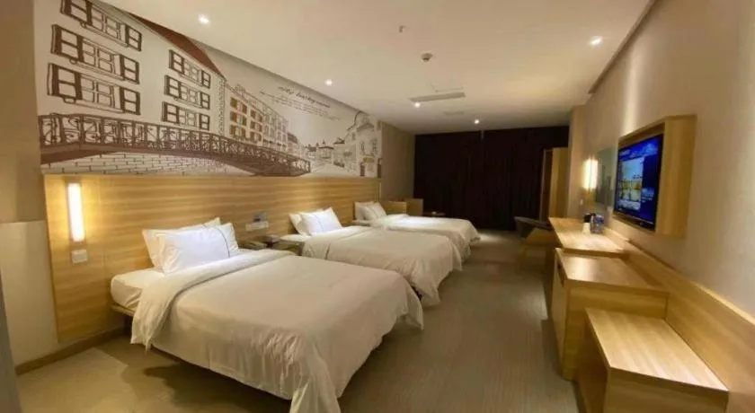 Bed in City Comfort Inn Jingzhou Railway Station Fantawild