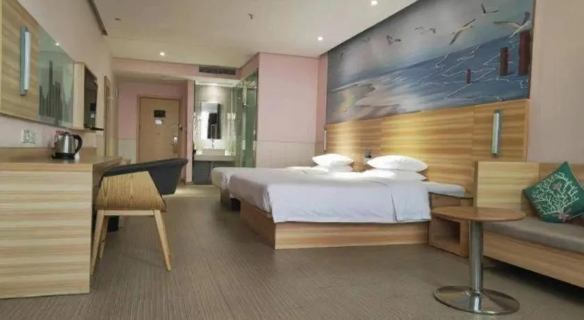 Bed in City Comfort Inn Jingzhou Railway Station Fantawild