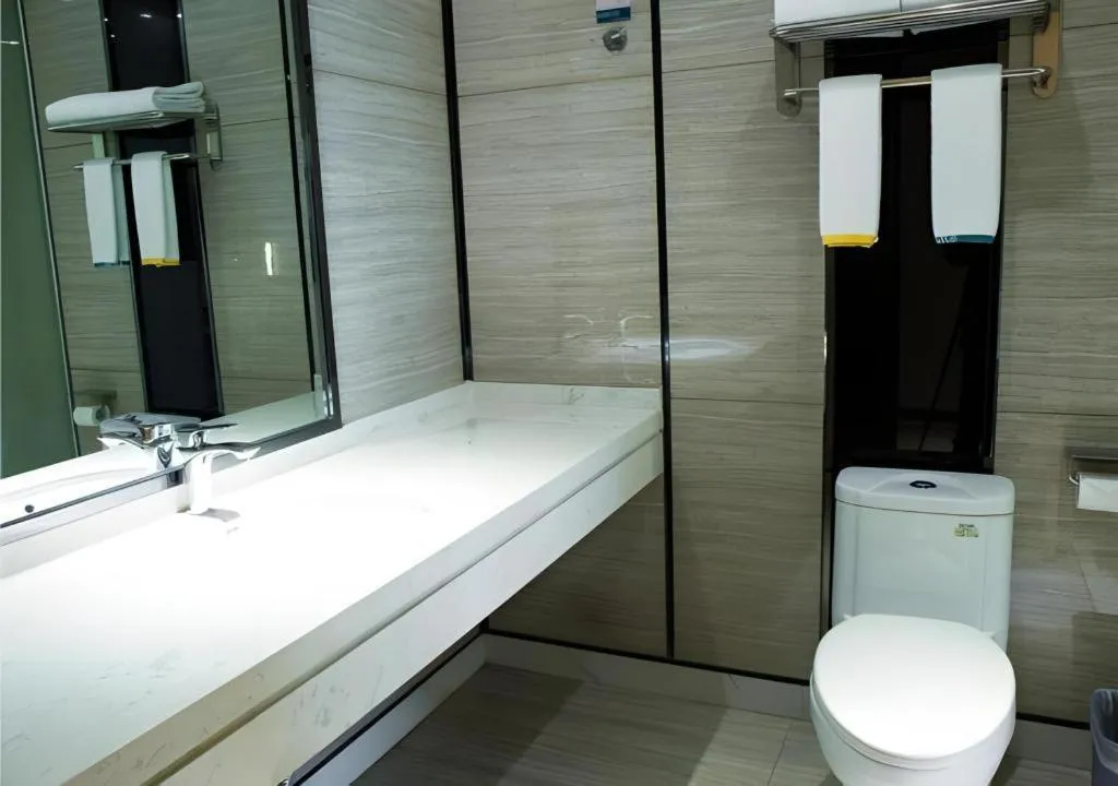 City Comfort Inn Jingzhou Railway Station Fantawild