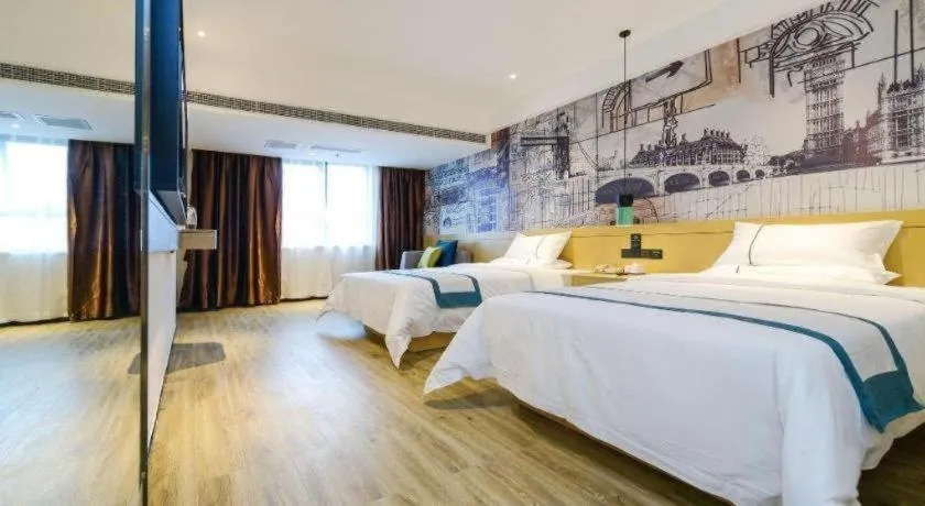 Bed in City Comfort Inn Chongqing Huangguan Dafuti