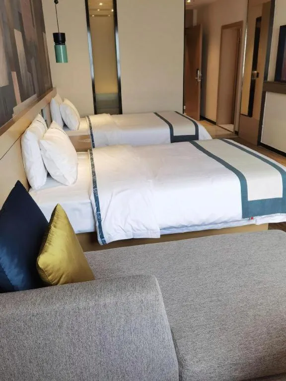 Bed in City Comfort Inn Chongqing Huangguan Dafuti