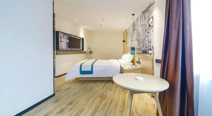 Bed in City Comfort Inn Chongqing Huangguan Dafuti