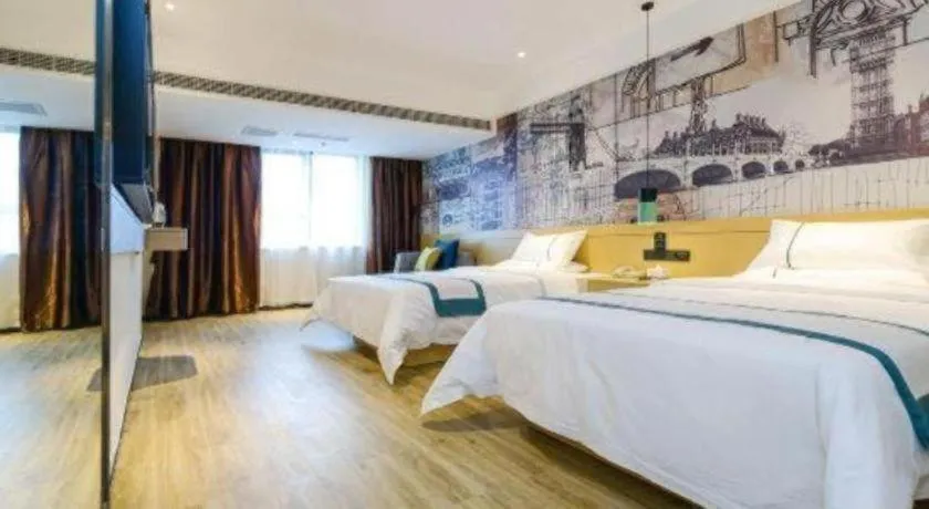 Bed in City Comfort Inn Chongqing Huangguan Dafuti