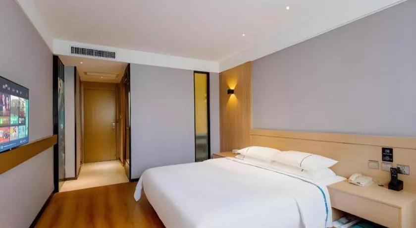 Bed in City Comfort Inn Shantou Huashan Road the MixC