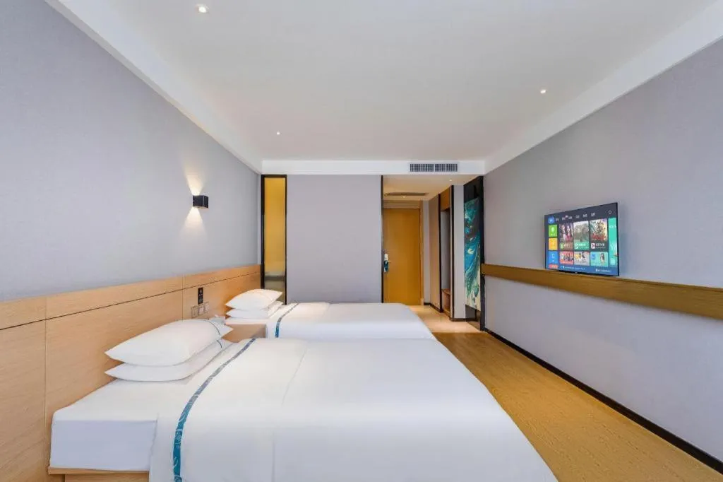 Bed in City Comfort Inn Shantou Huashan Road the MixC