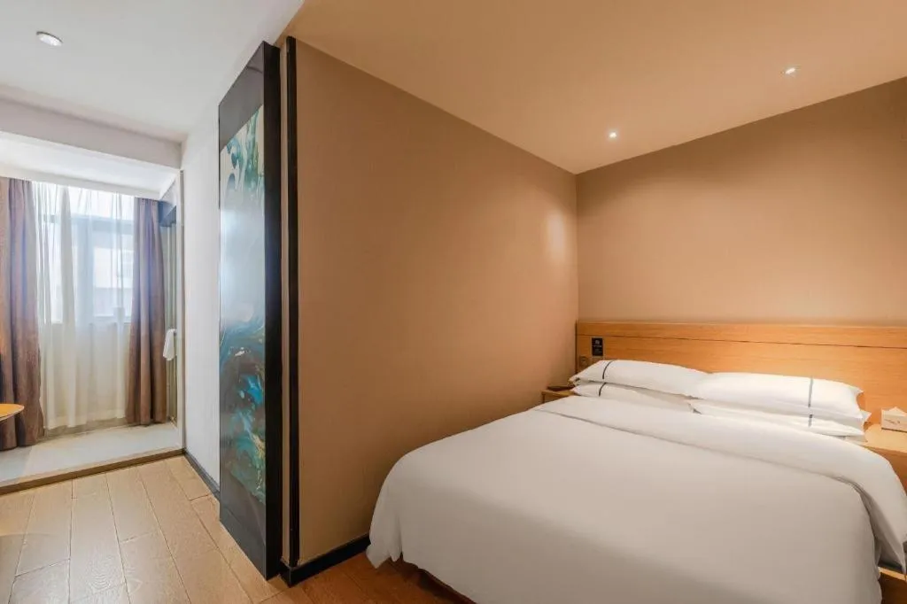 Bed in City Comfort Inn Shantou Huashan Road the MixC