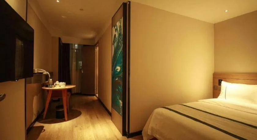 Bed in City Comfort Inn Shantou Huashan Road the MixC