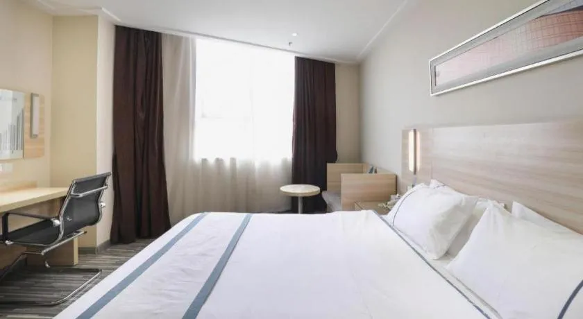 Bed in City Comfort Inn Fengcheng New District Municipal Government