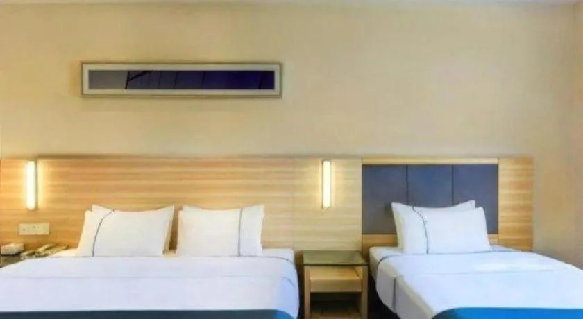Bed in City Comfort Inn Fengcheng New District Municipal Government
