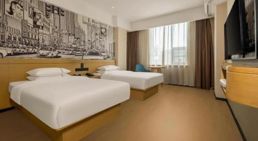 Bed in City Comfort Inn Liuzhou Sanjiang Gulou Bird's Nest