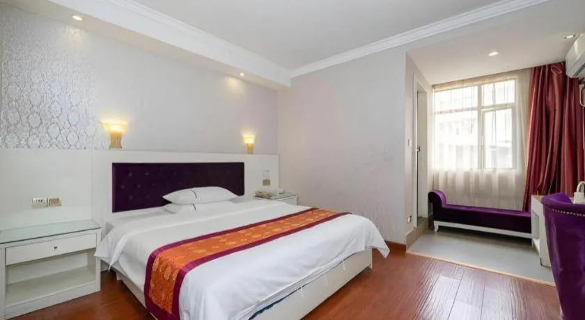 Bed in City Comfort Inn Guilin Qixing Park Guangxi Normal University