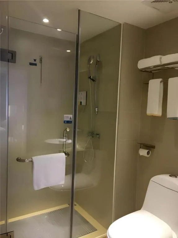 City Comfort Inn zhongshan Lihe Square Walmart