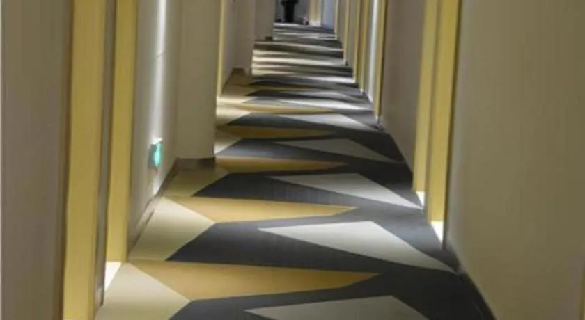 City Comfort Inn zhongshan Lihe Square Walmart