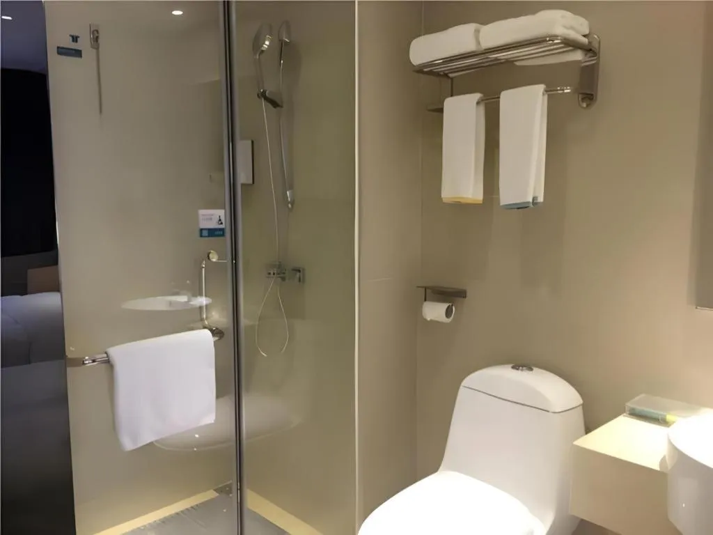 City Comfort Inn zhongshan Lihe Square Walmart