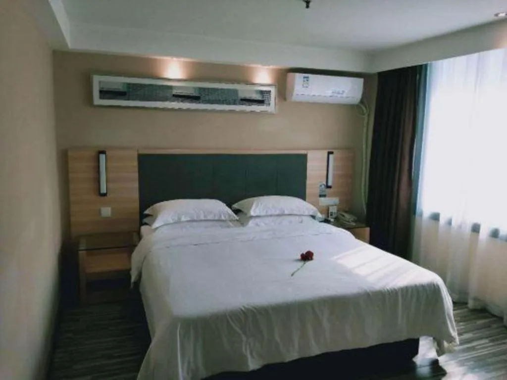 Bed in City Comfort Inn Nanchang Bayi Square Dinggong Road