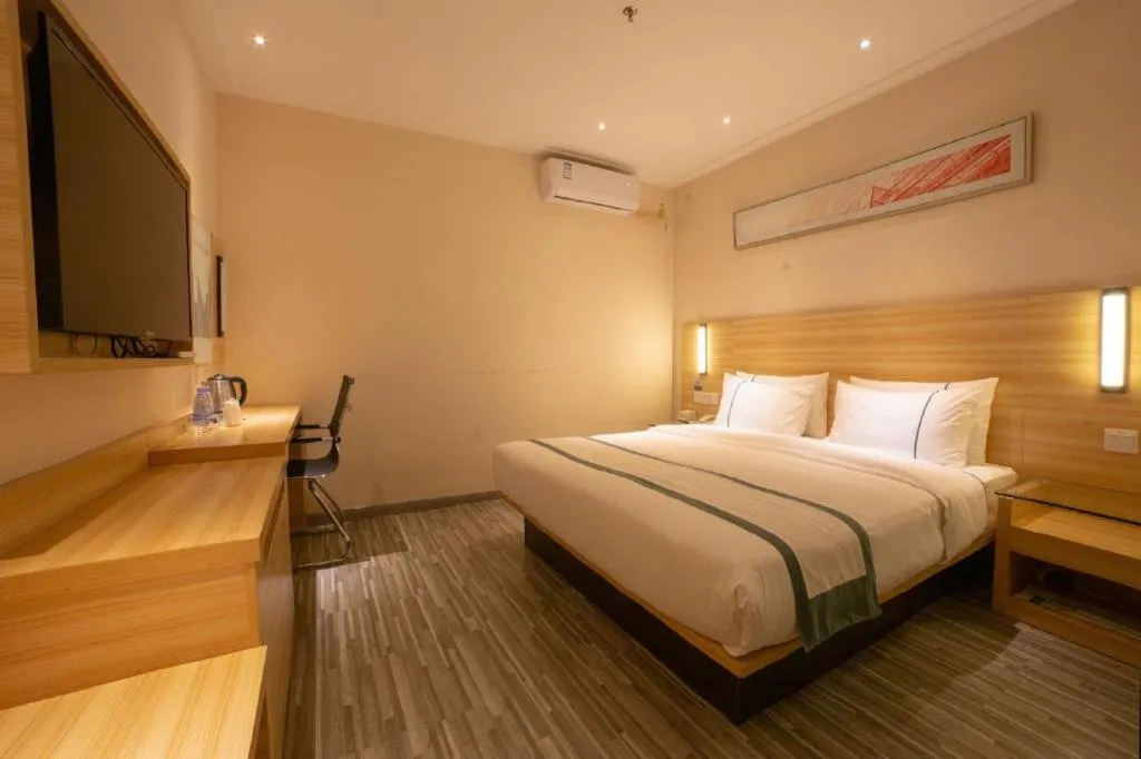 Bed in City Comfort Inn Guigang Pingnan Bus Station Jiangbin Park