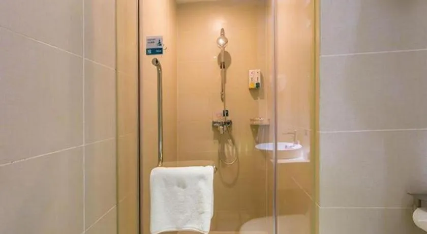 City Comfort Inn Guigang Pingnan Bus Station Jiangbin Park