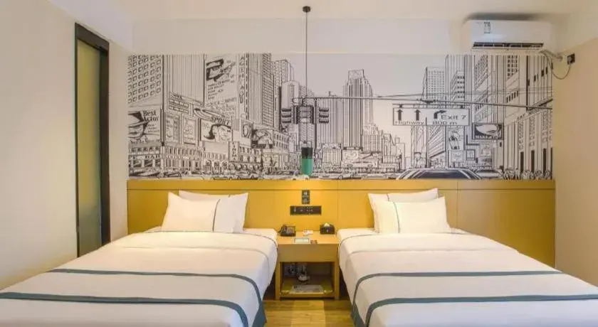 Bed in City Comfort Inn Guigang Pingnan Bus Station Jiangbin Park Bed in City Comfort Inn Guigang Pingnan Bus Station Jiangbin Park