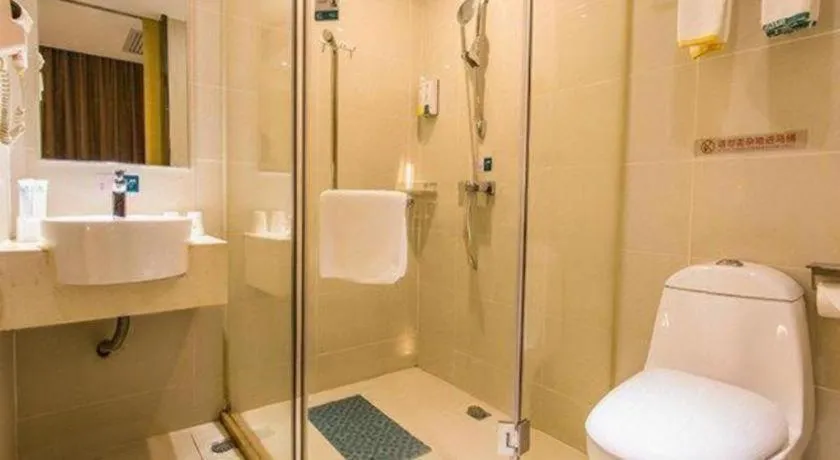 City Comfort Inn Guigang Pingnan Bus Station Jiangbin Park