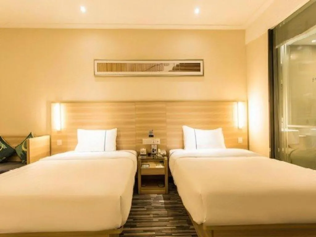 Bed in City Comfort Inn Guigang Pingnan Bus Station Jiangbin Park