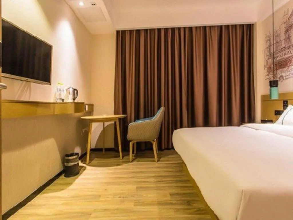 Bed in City Comfort Inn Guigang Pingnan Bus Station Jiangbin Park